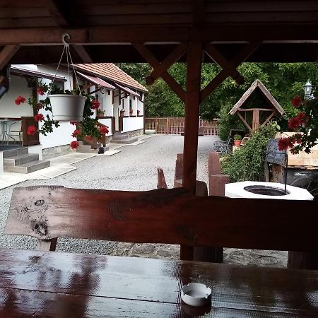 Kazsimer Vendeghaz Erdohorvati Exterior foto