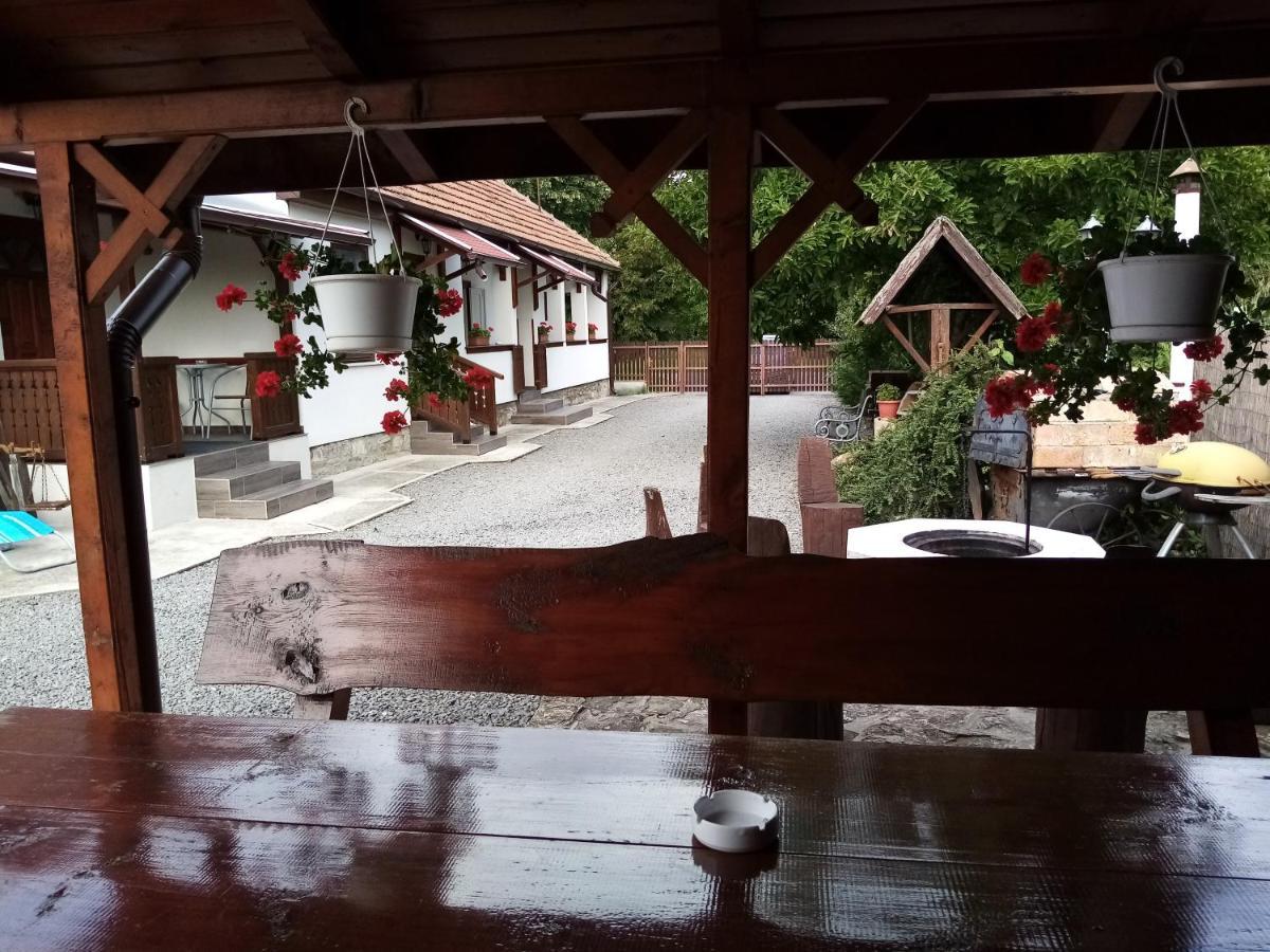 Kazsimer Vendeghaz Erdohorvati Exterior foto